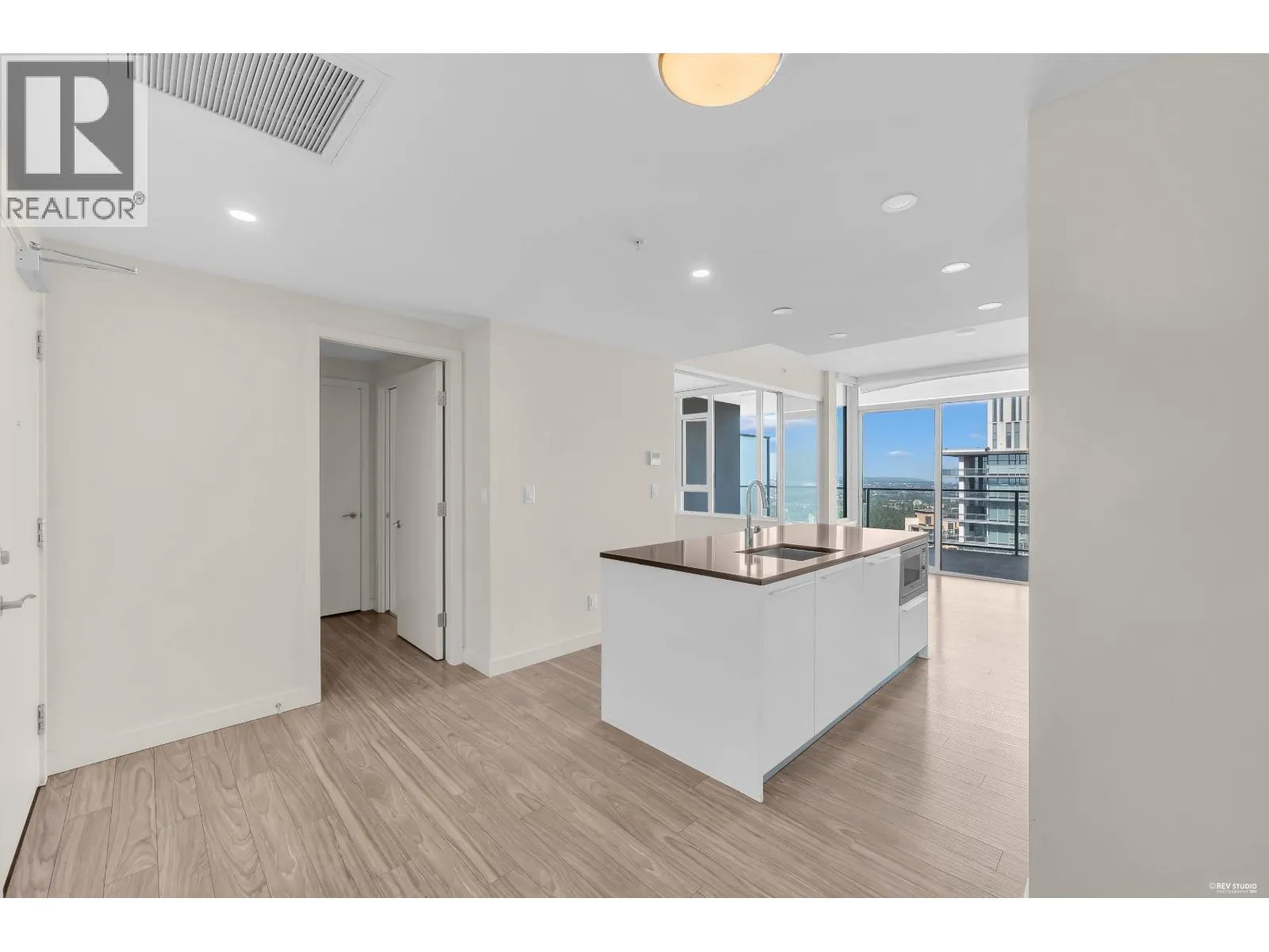 3606 6383 MCKAY AVENUE