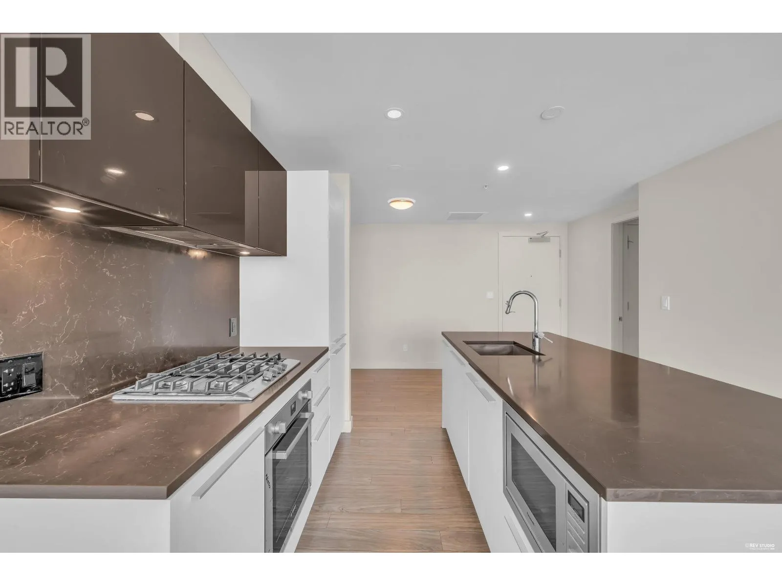 3606 6383 MCKAY AVENUE