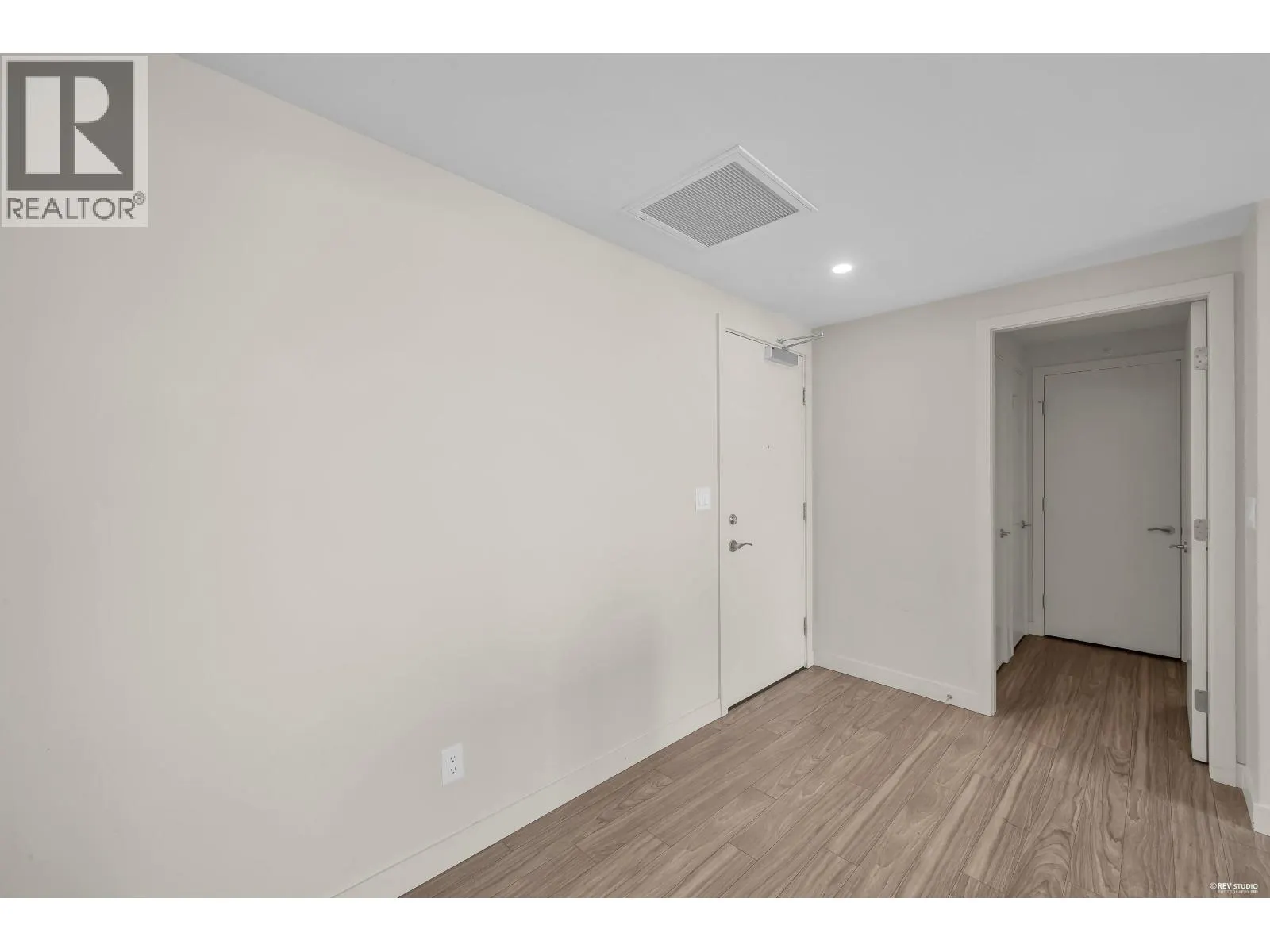 3606 6383 MCKAY AVENUE