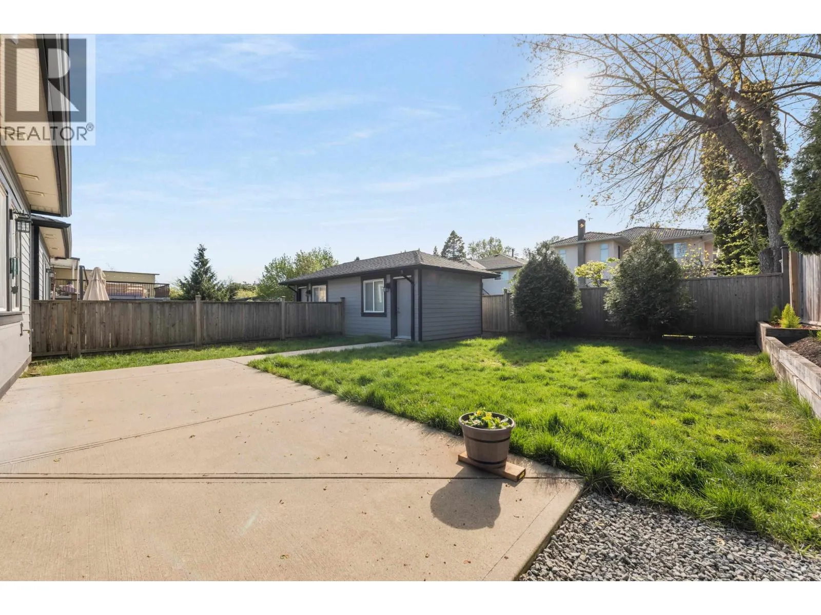 1135 YORSTON COURT