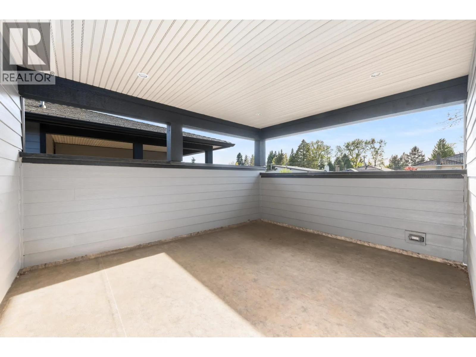 1135 YORSTON COURT
