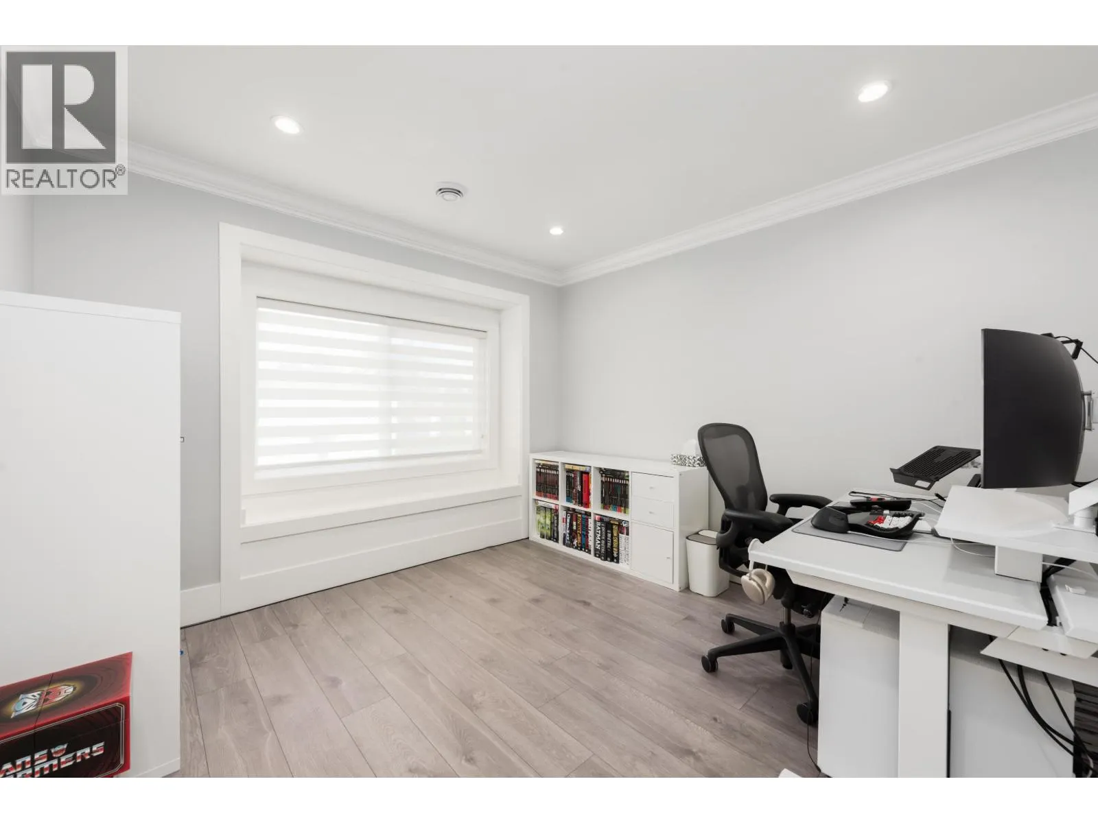 1135 YORSTON COURT