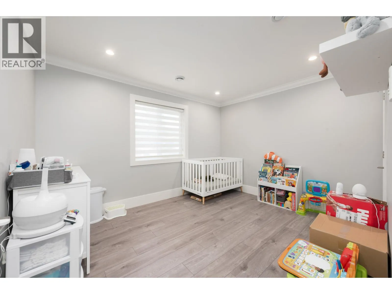 1135 YORSTON COURT