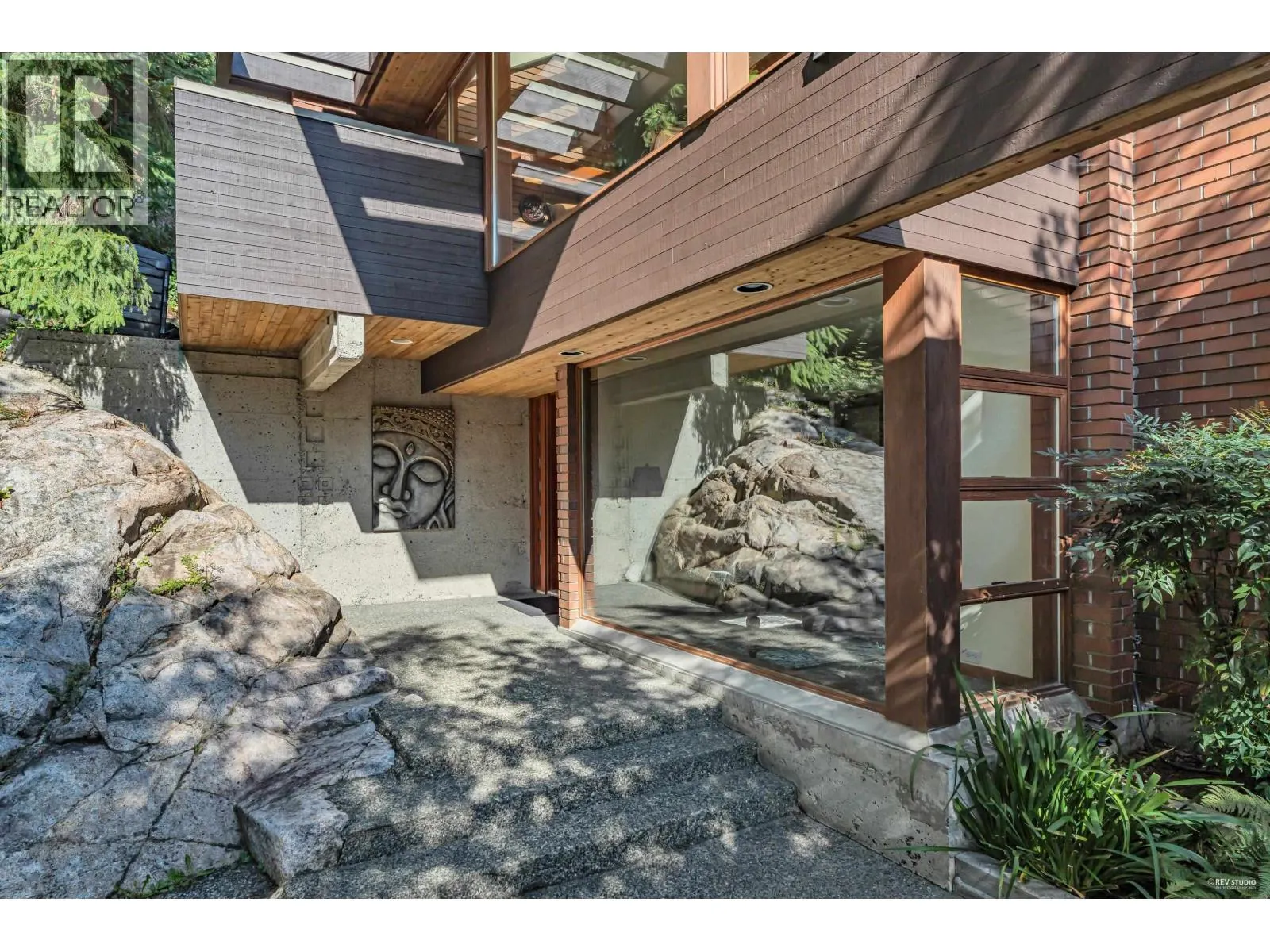 4651 MARINE DRIVE