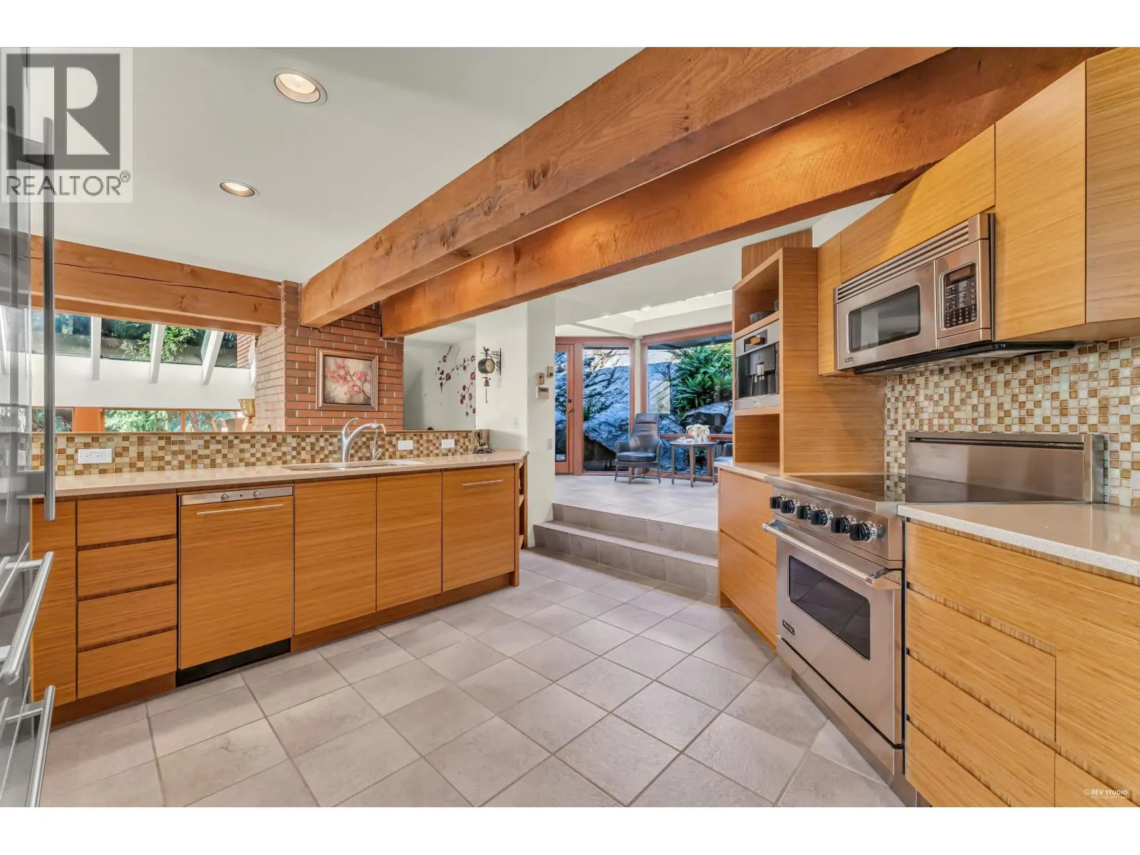 4651 MARINE DRIVE