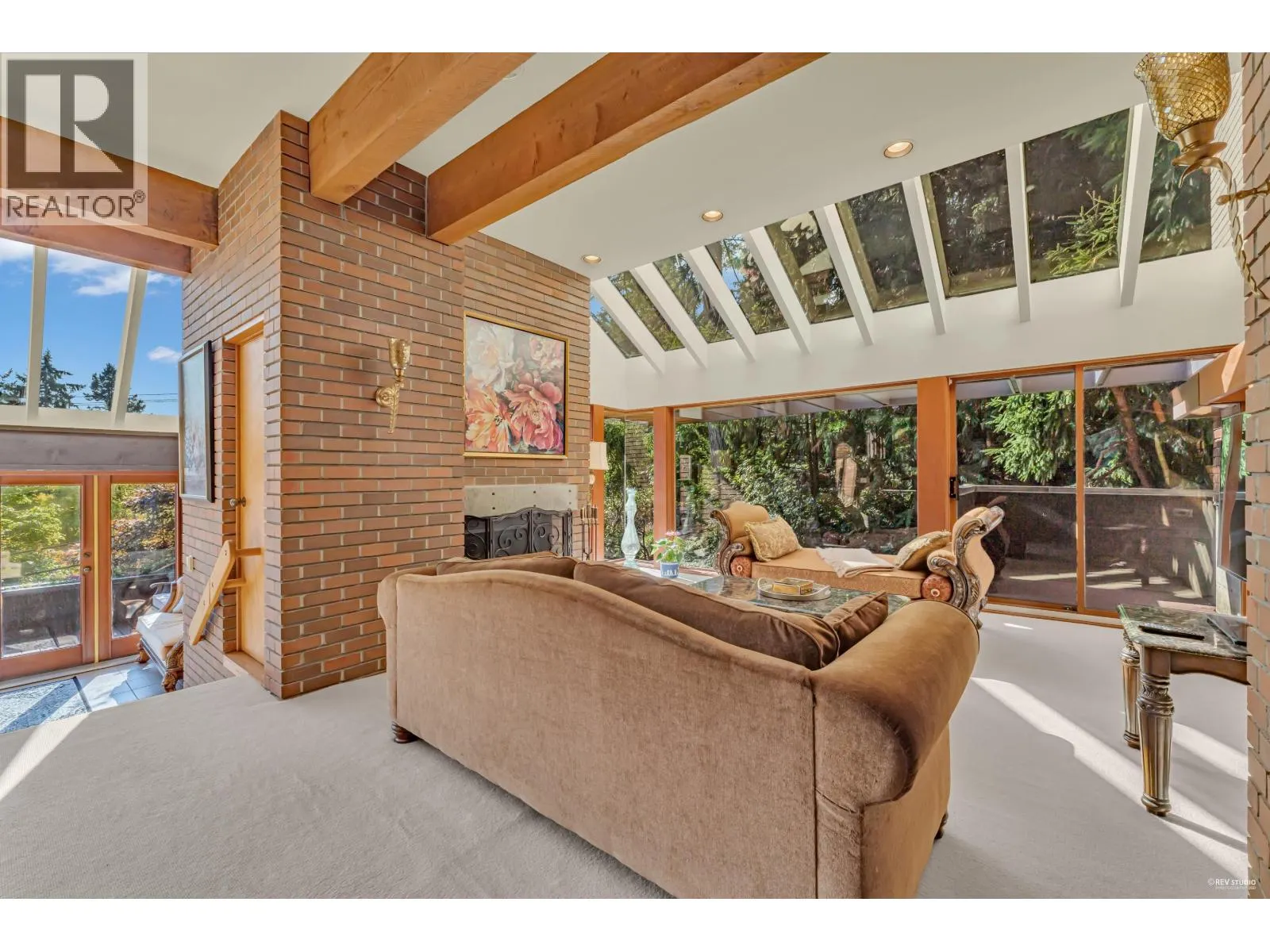 4651 MARINE DRIVE