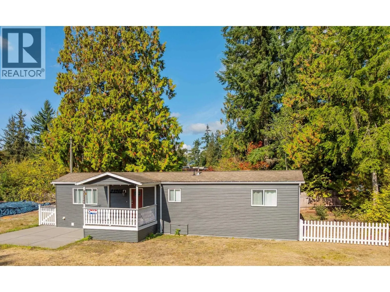 5 23205 CALVIN CRESCENT
