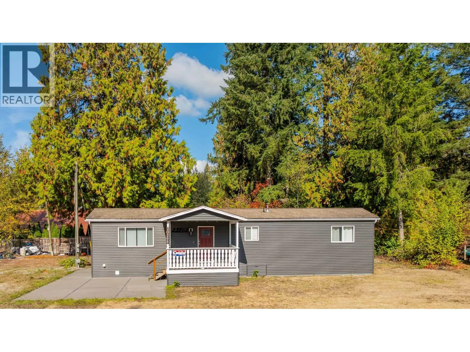 5 23205 CALVIN CRESCENT