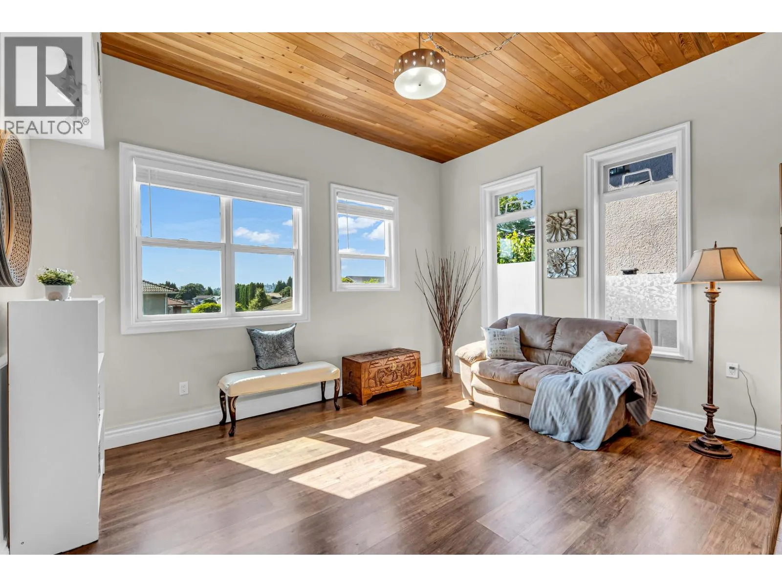 7347 QUEENSTON COURT