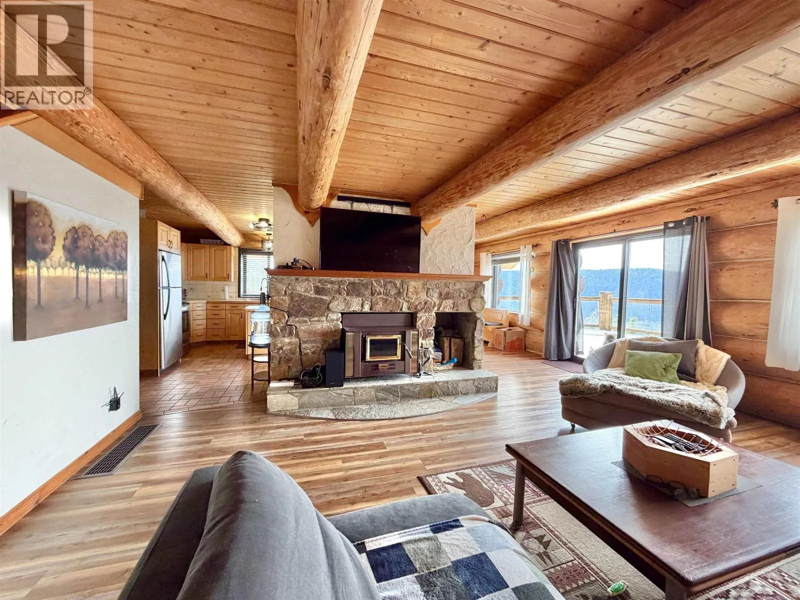 2175 WHITE ROAD