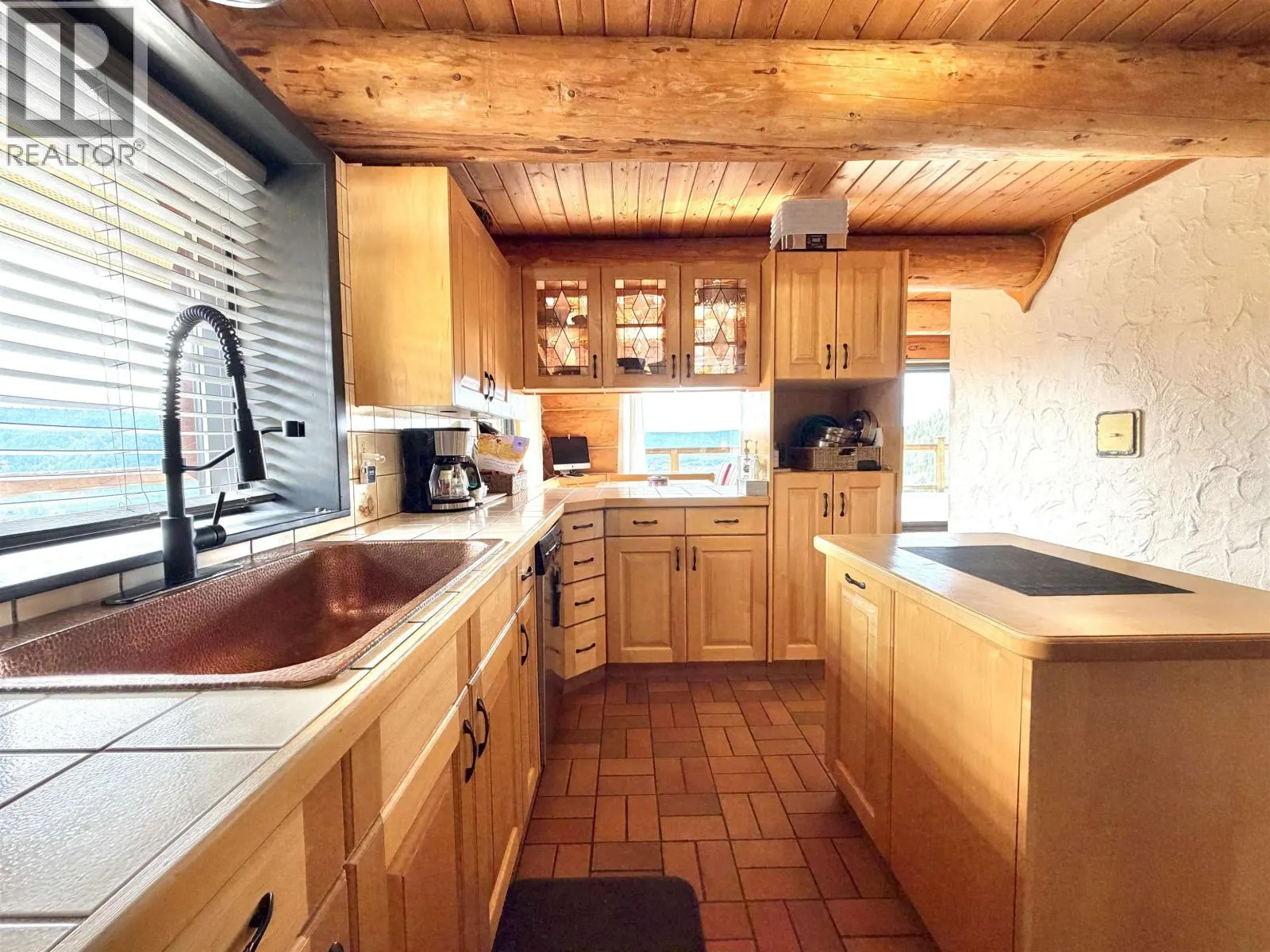 2175 WHITE ROAD