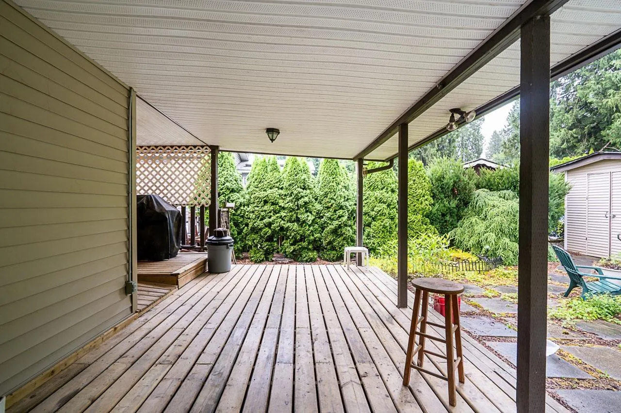 8 52324 YALE ROAD|Rosedale