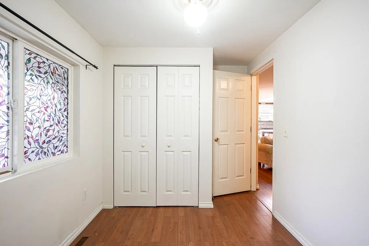 8 52324 YALE ROAD|Rosedale