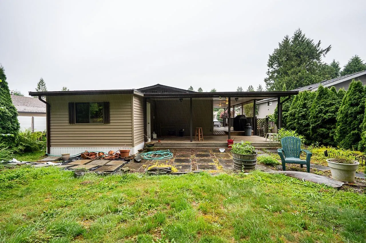 8 52324 YALE ROAD|Rosedale
