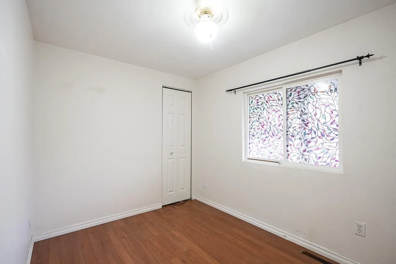 8 52324 YALE ROAD|Rosedale