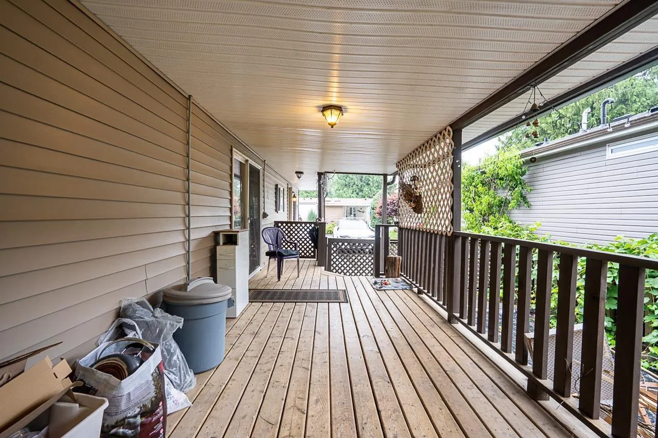8 52324 YALE ROAD|Rosedale