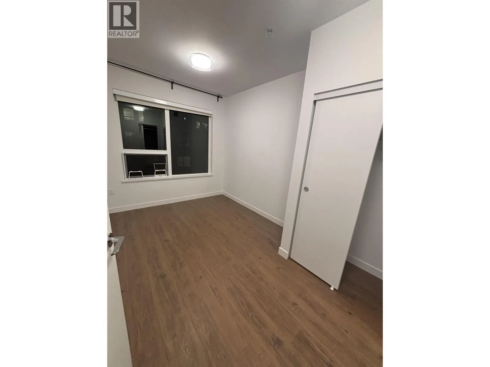 414 645 COMO LAKE AVENUE
