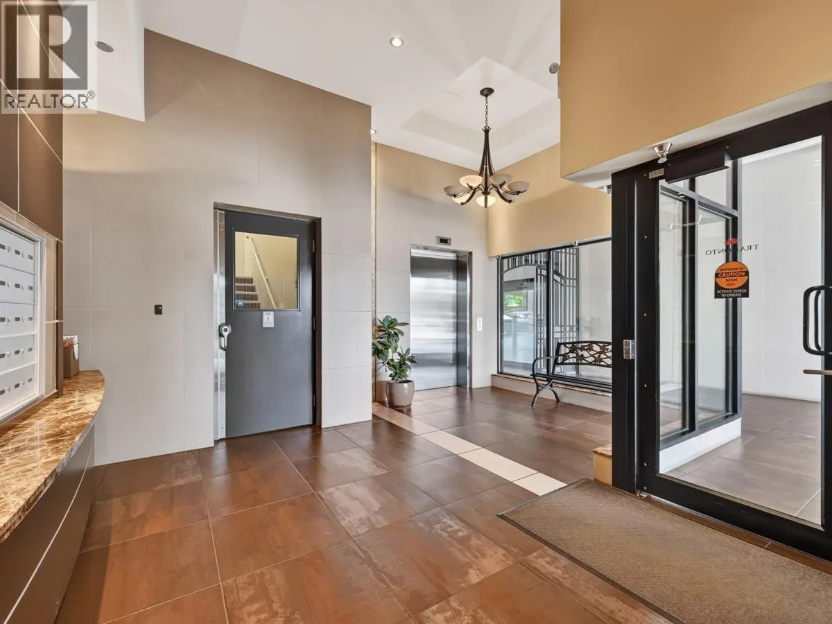 305 4365 HASTINGS STREET
