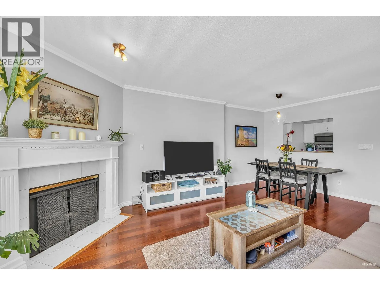 15 5661 LADNER TRUNK ROAD
