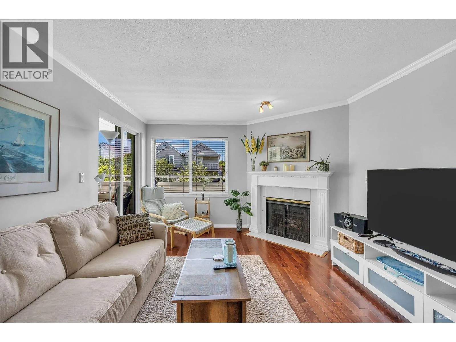 15 5661 LADNER TRUNK ROAD