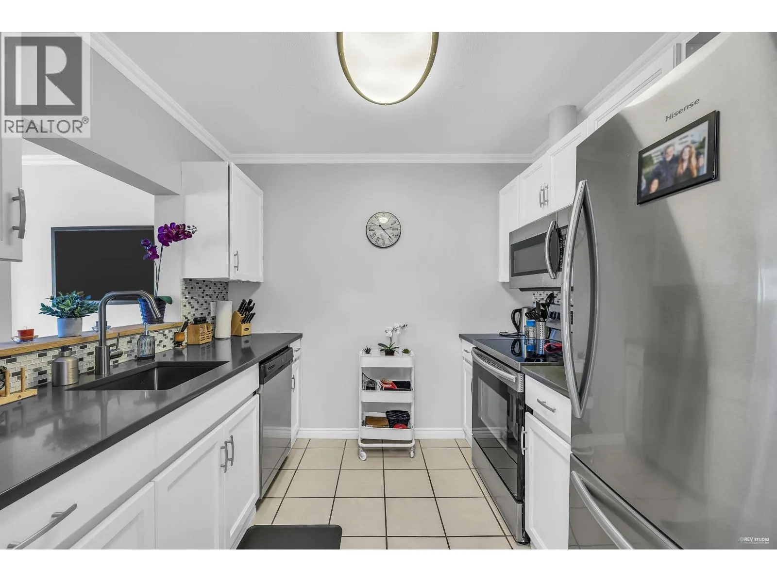 15 5661 LADNER TRUNK ROAD