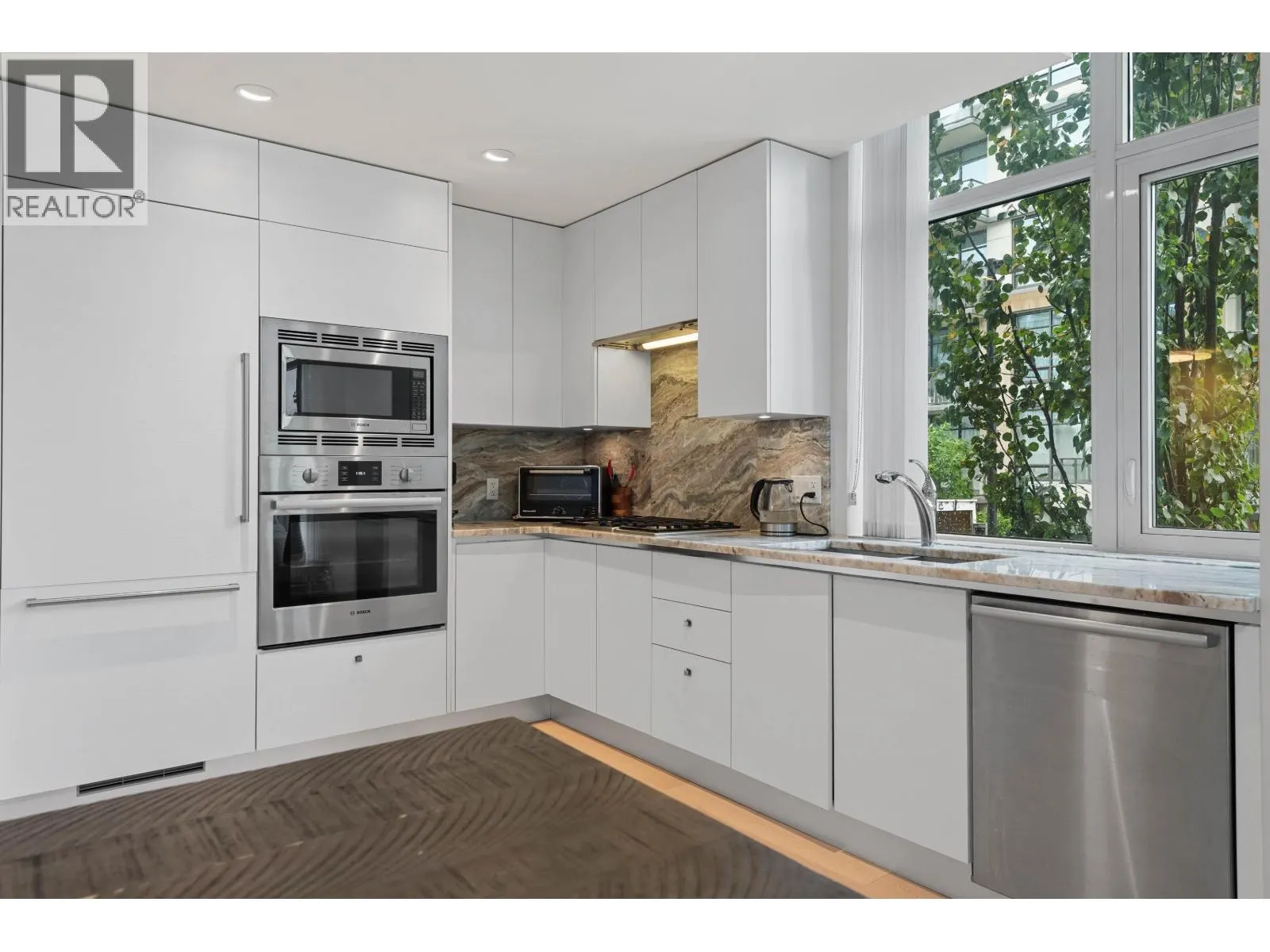 211 185 VICTORY SHIP WAY