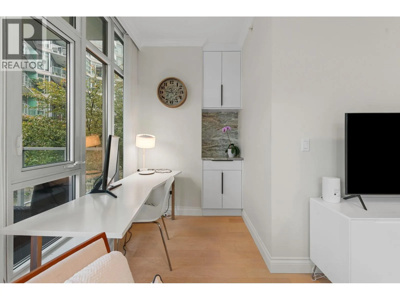 211 185 VICTORY SHIP WAY
