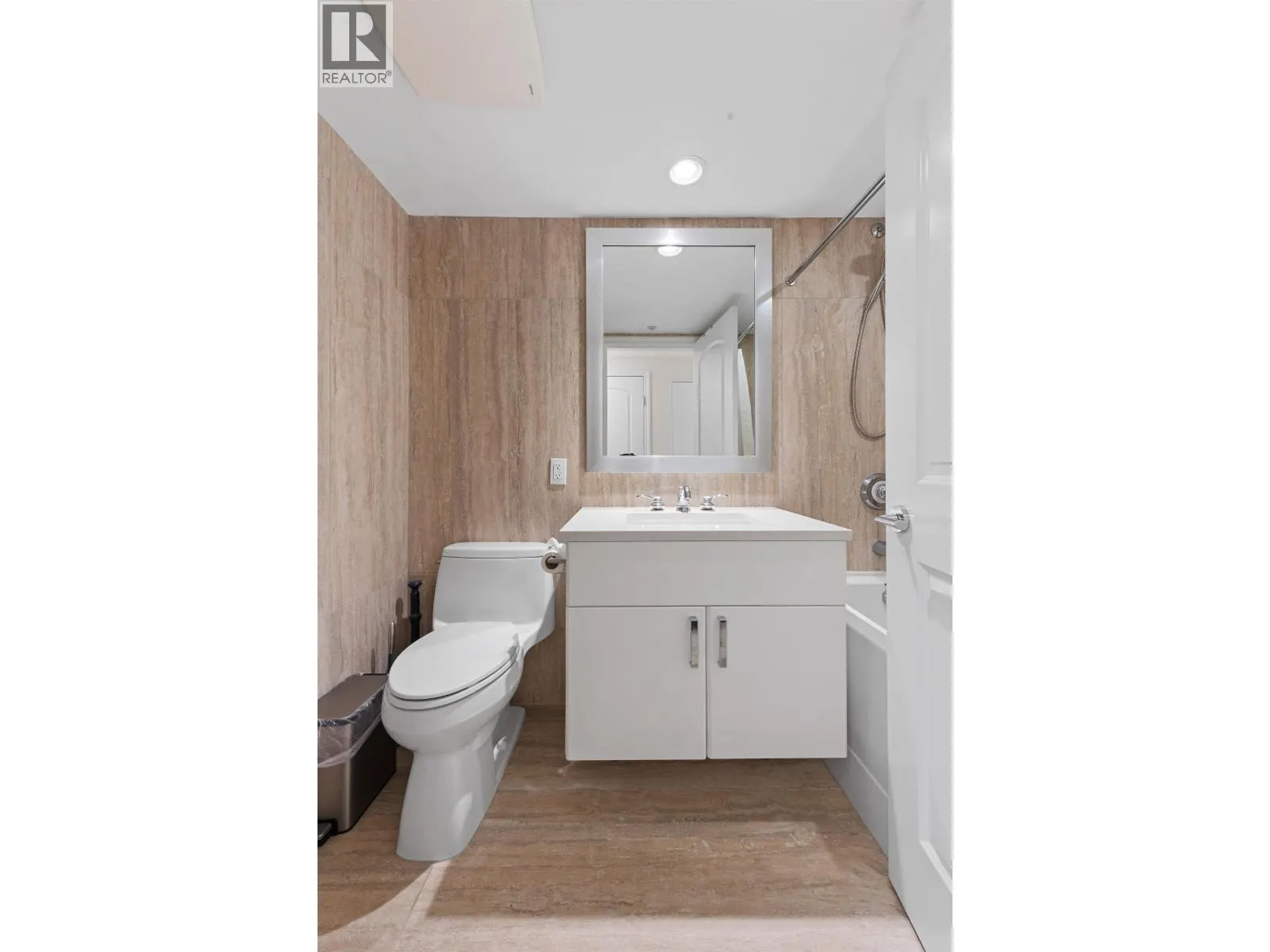 211 185 VICTORY SHIP WAY
