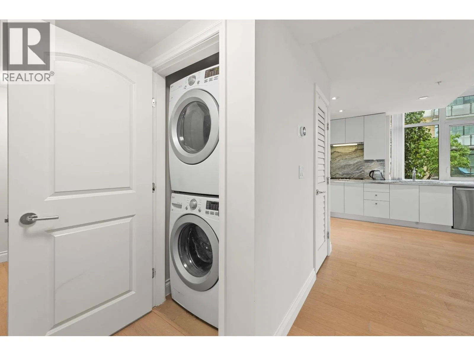 211 185 VICTORY SHIP WAY
