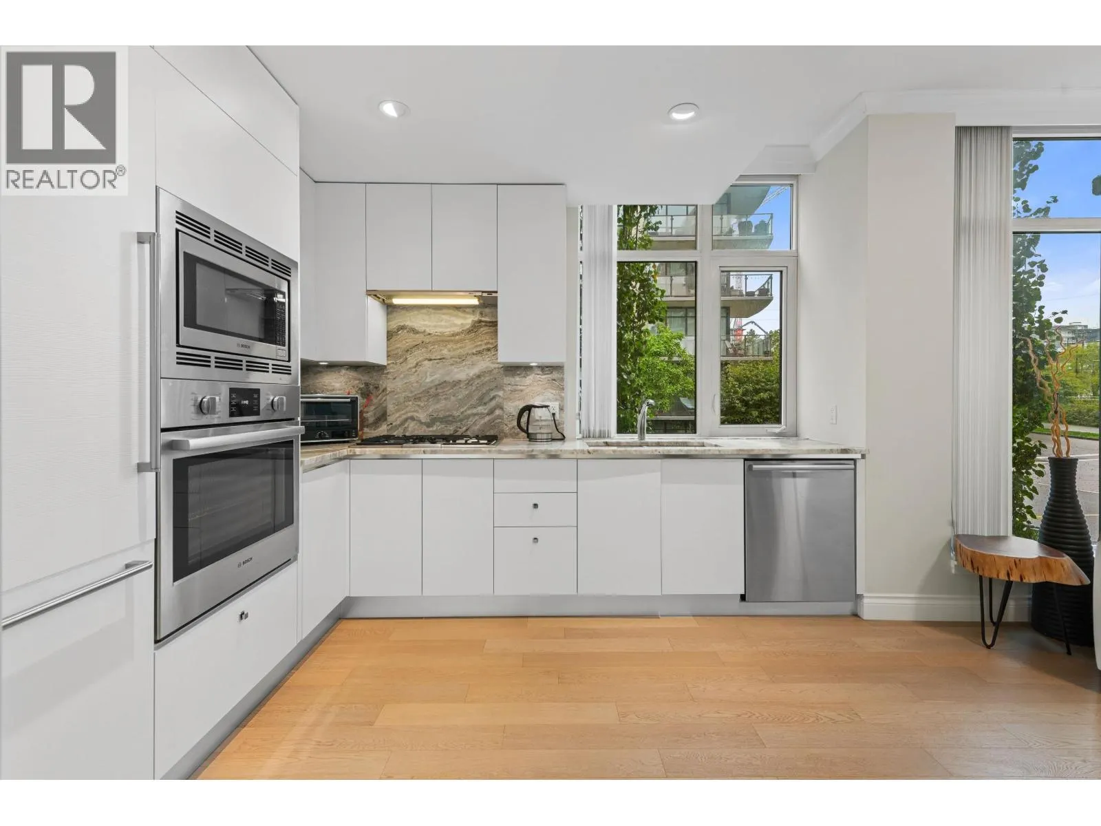 211 185 VICTORY SHIP WAY