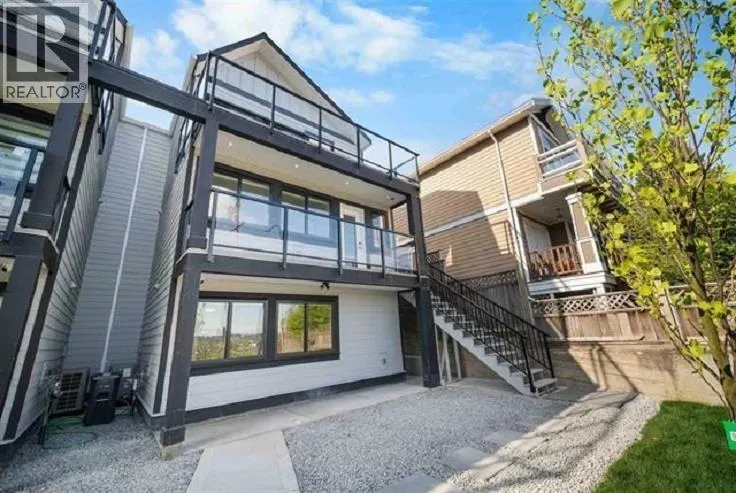 1 1923 RIVER DRIVE