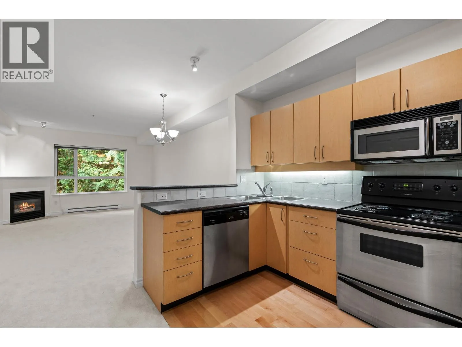 208 3151 CONNAUGHT CRESCENT