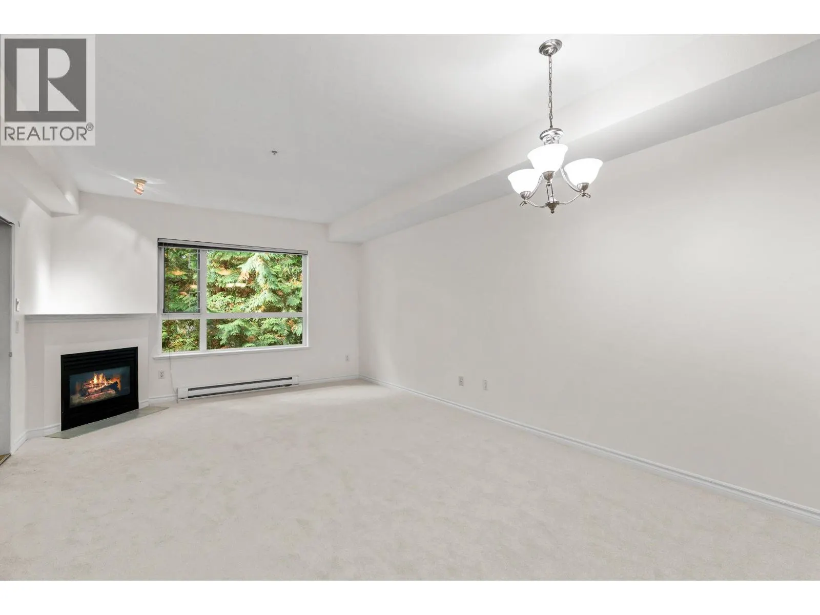 208 3151 CONNAUGHT CRESCENT