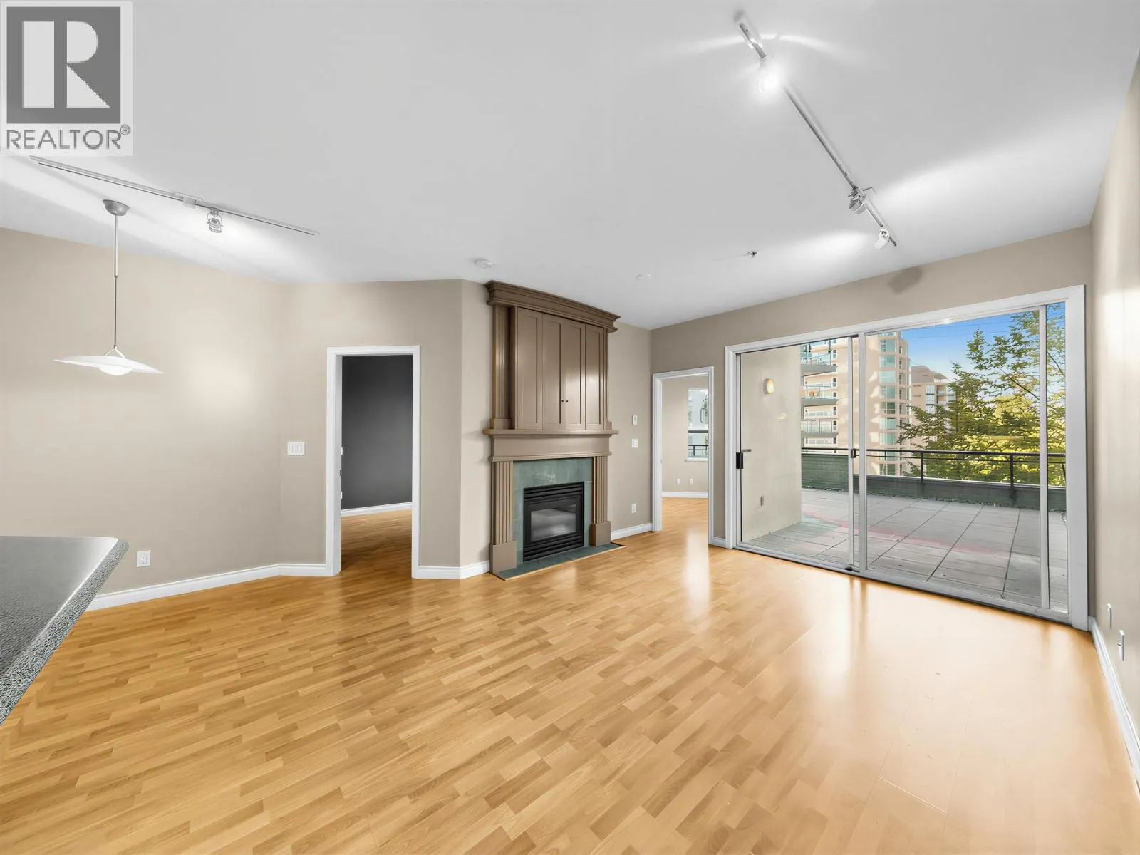 204 131 W 3RD STREET