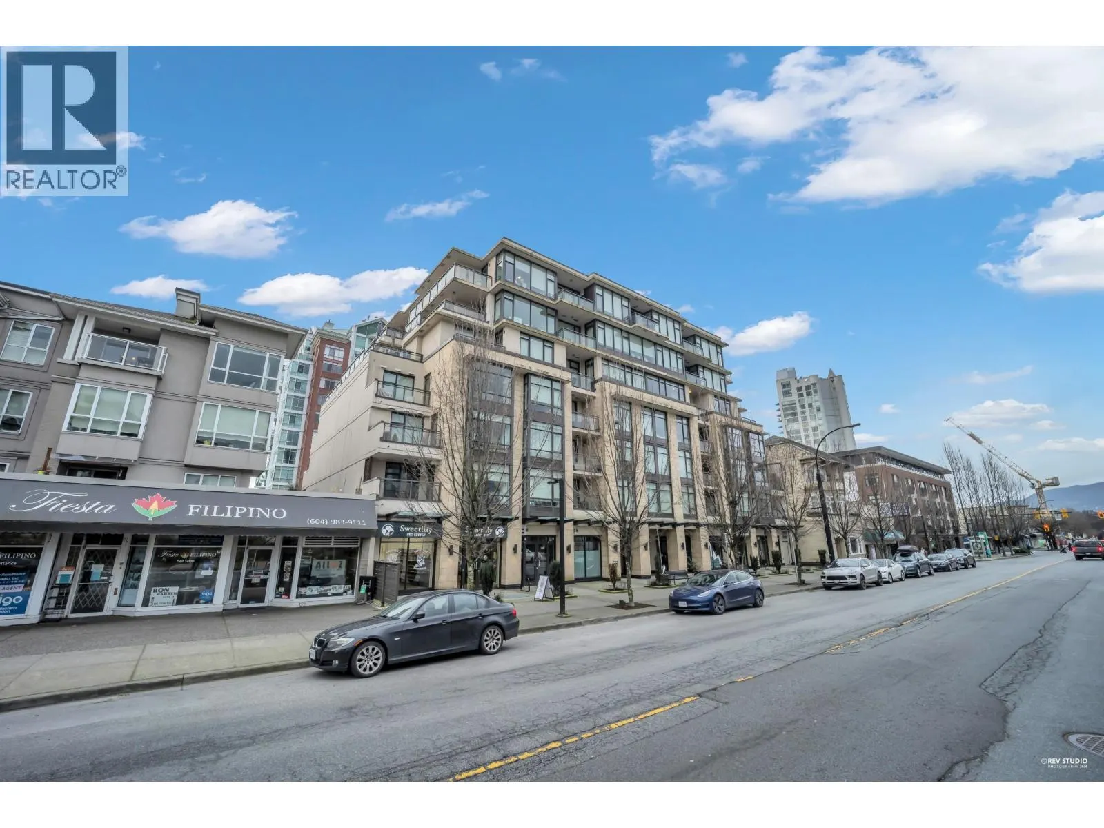 204 131 W 3RD STREET