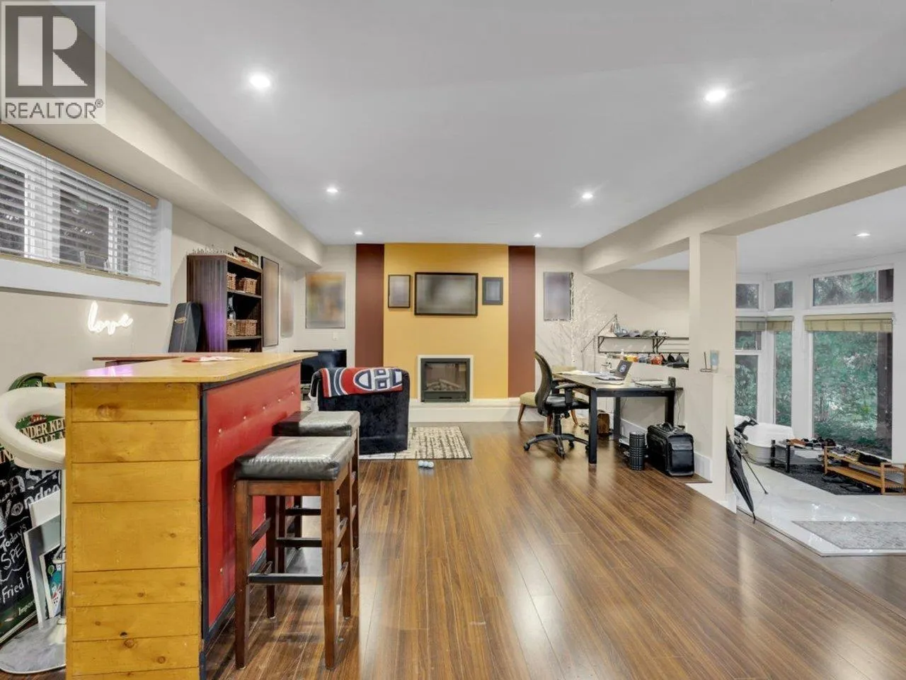 7565 WHELEN COURT