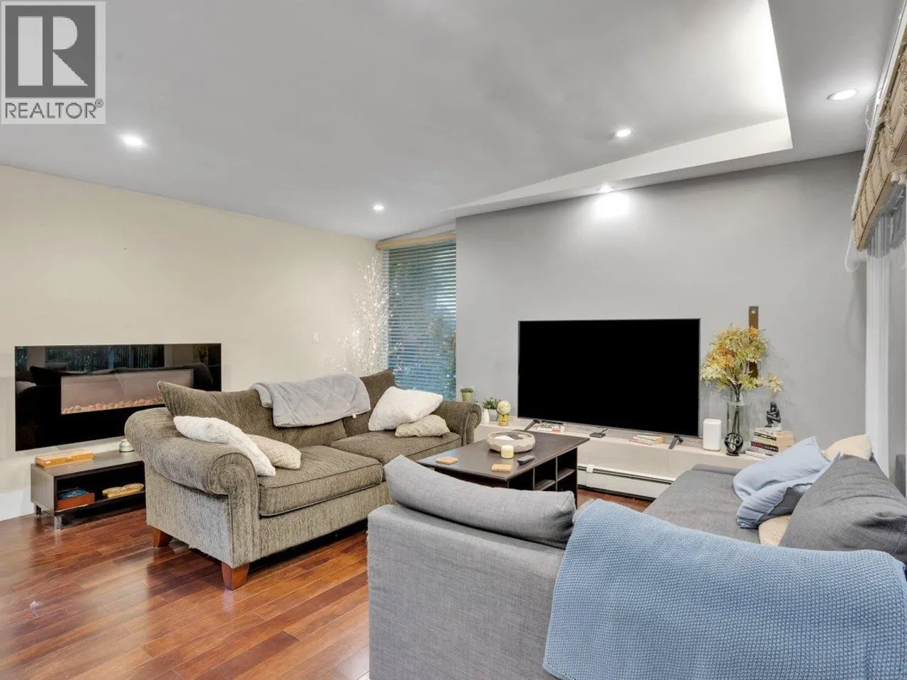 7565 WHELEN COURT