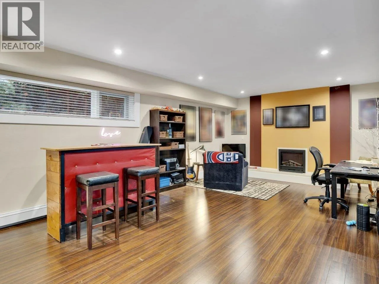 7565 WHELEN COURT