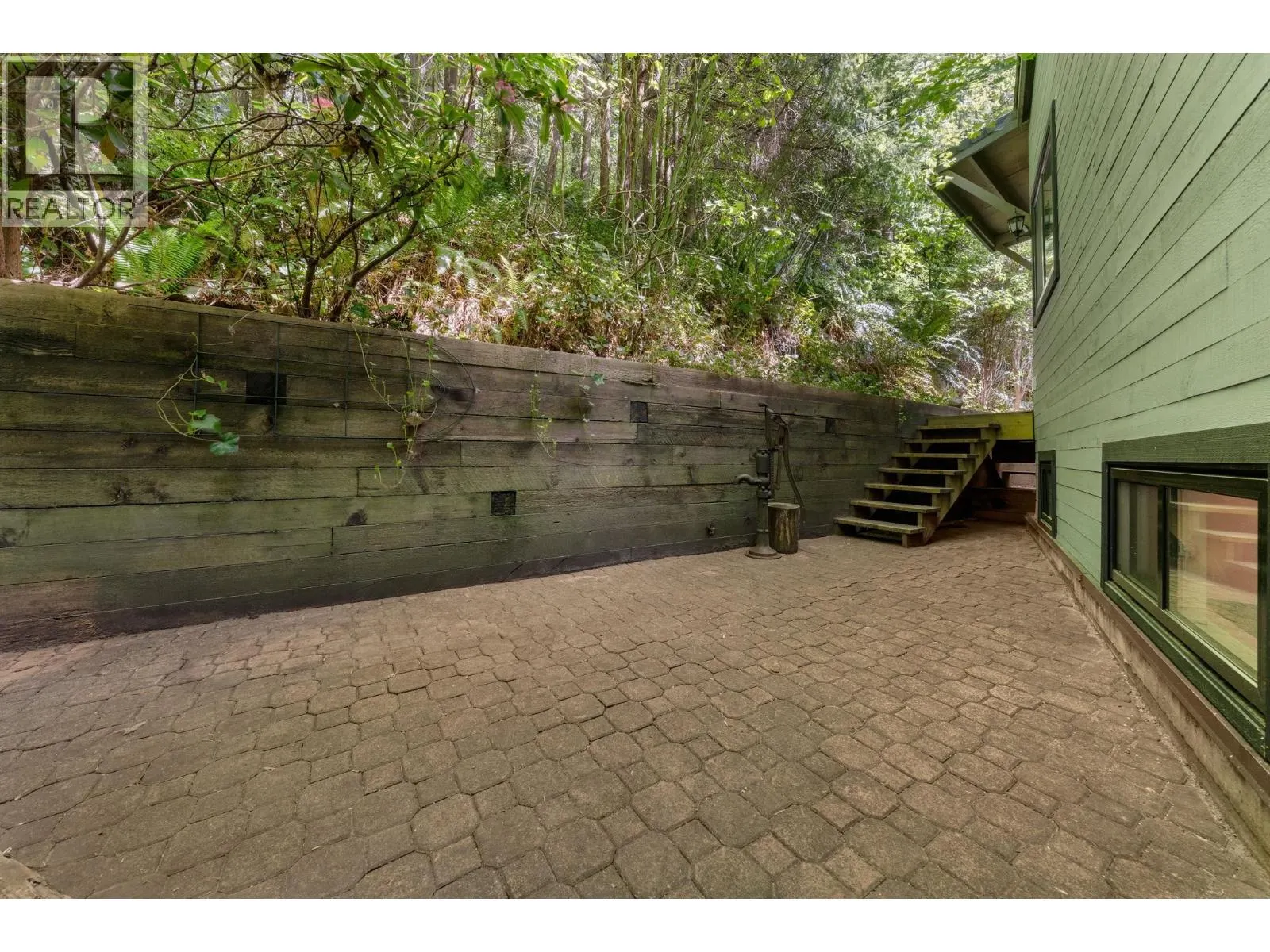 2086 RIVERGROVE PLACE