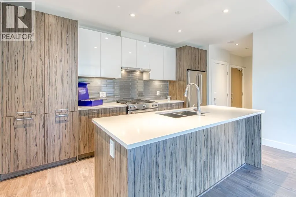 107 258 NELSON'S COURT