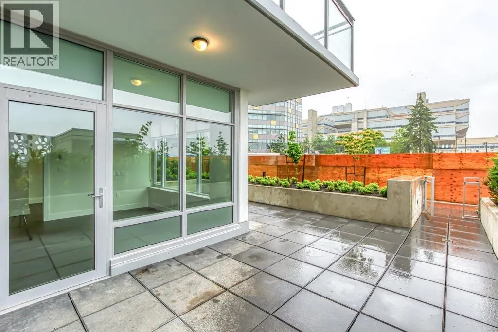 107 258 NELSON'S COURT