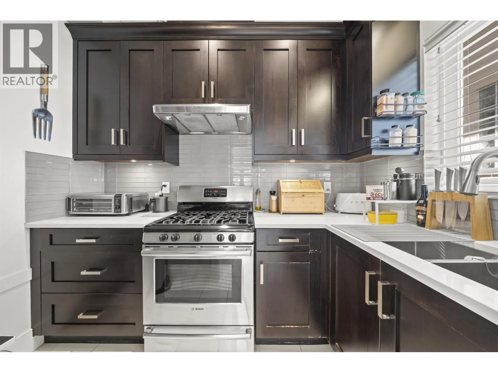 4758 MAITLAND