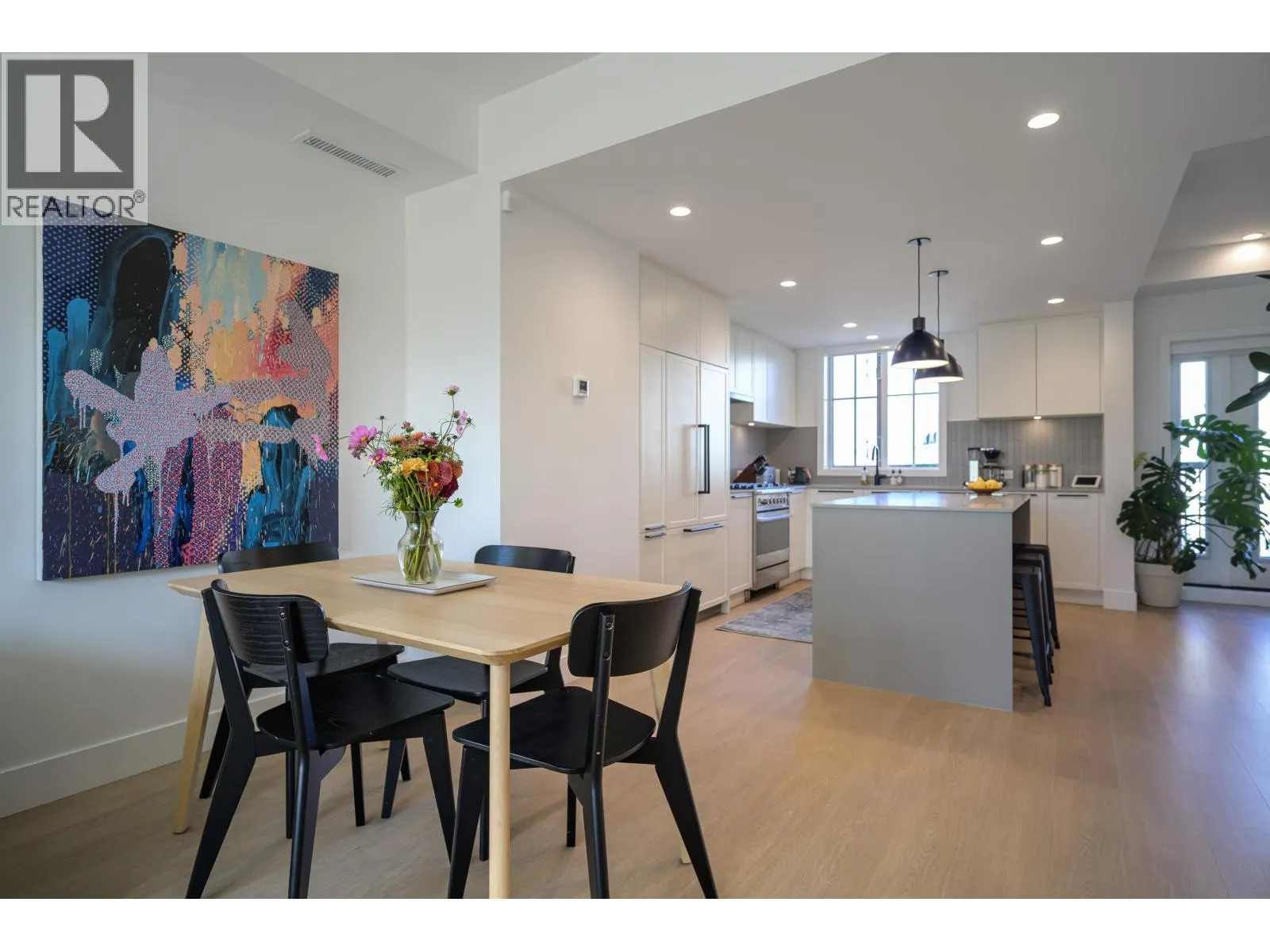 6363 SOUTHLANDS DRIVE
