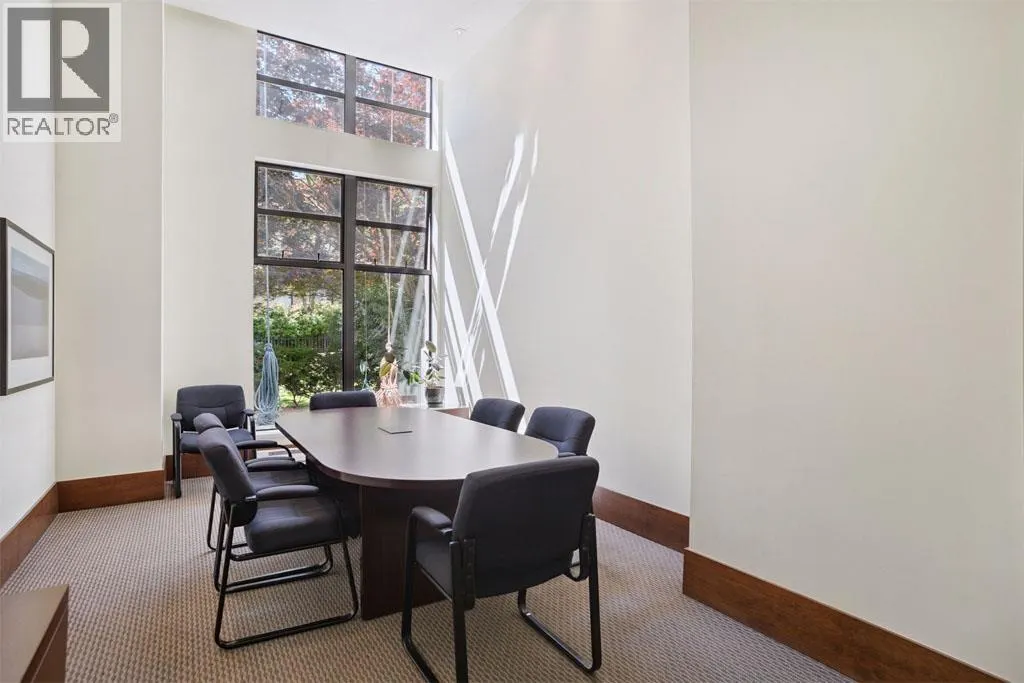 1905 4333 CENTRAL BOULEVARD