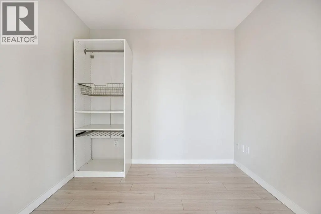 1905 4333 CENTRAL BOULEVARD