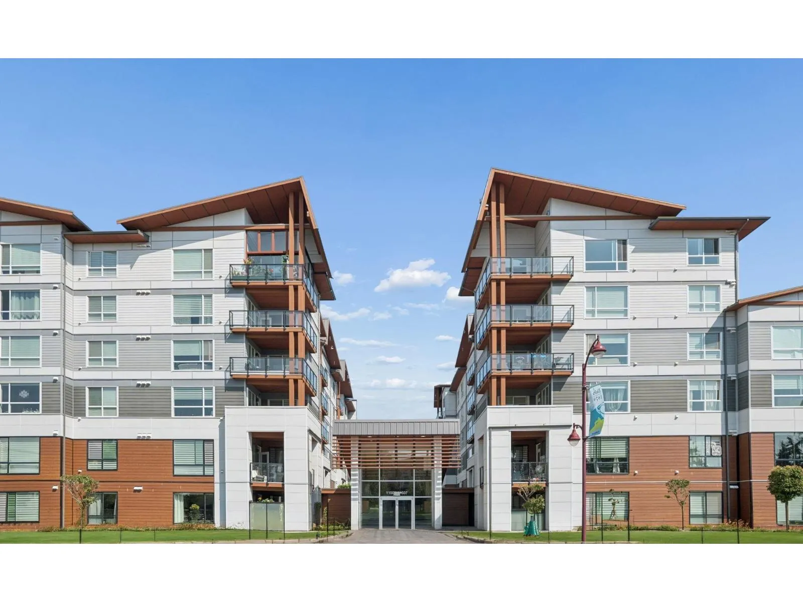 216 11507 84 AVENUE
