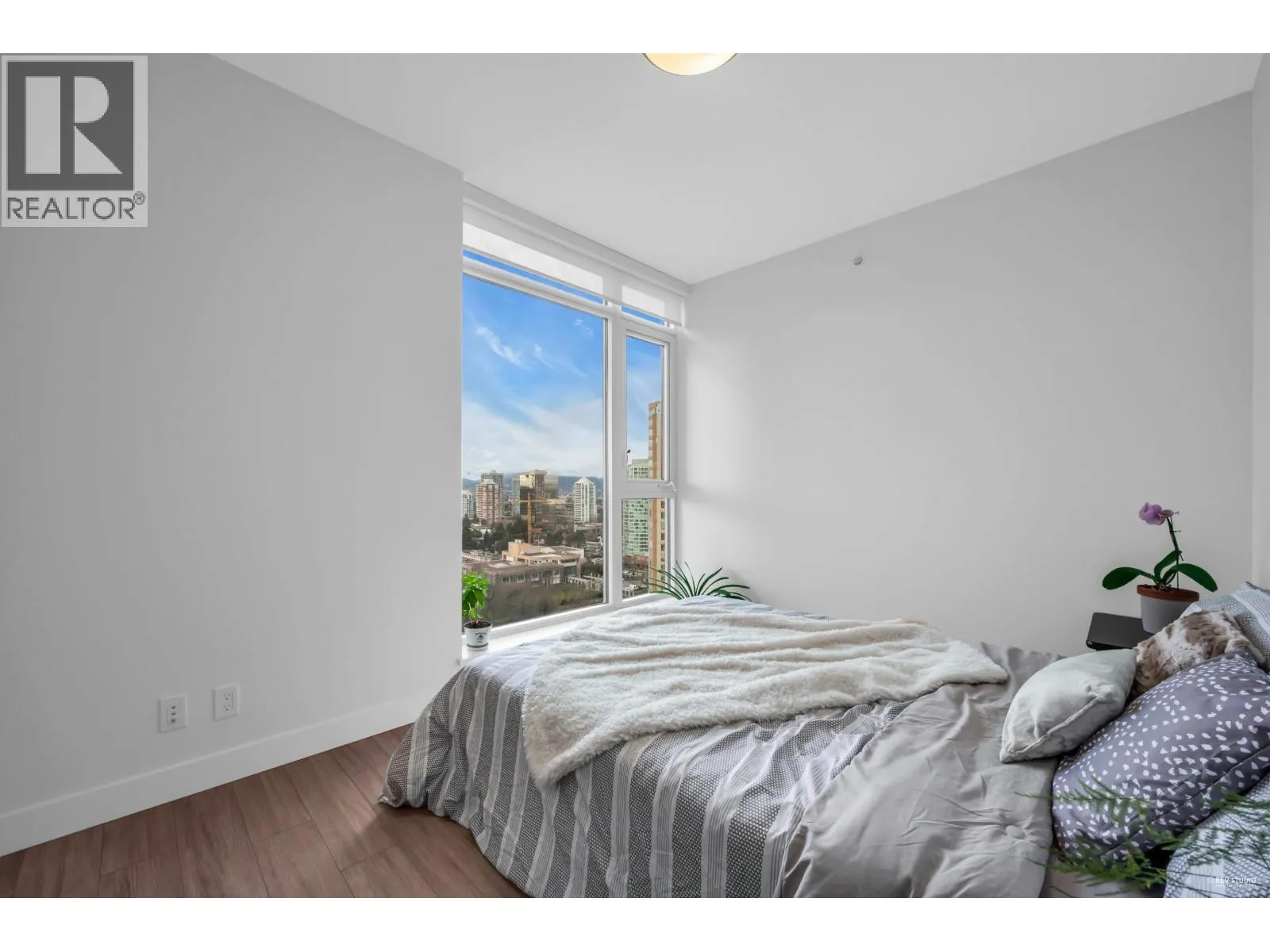 1701 4458 BERESFORD STREET