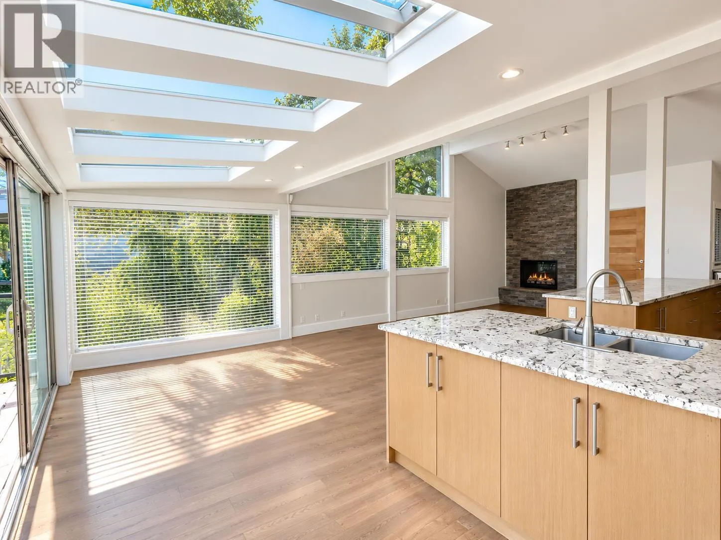1448 SANDHURST PLACE