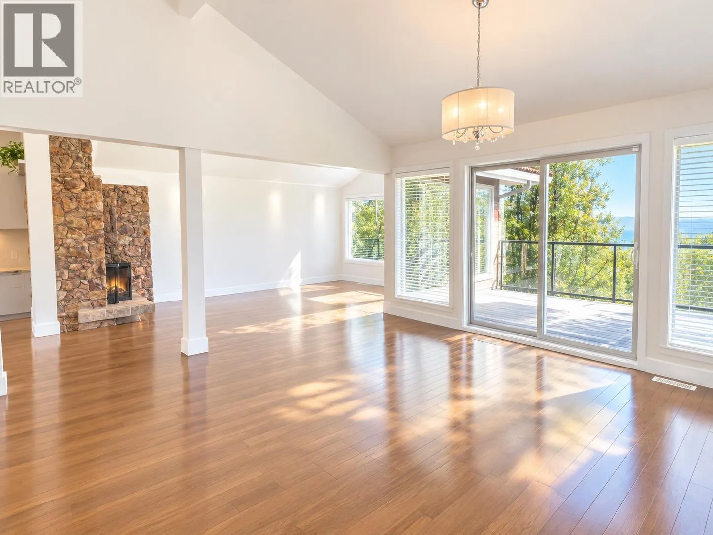 1448 SANDHURST PLACE