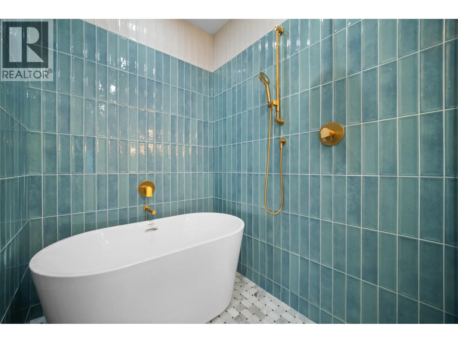 23659 TAMARACK LANE